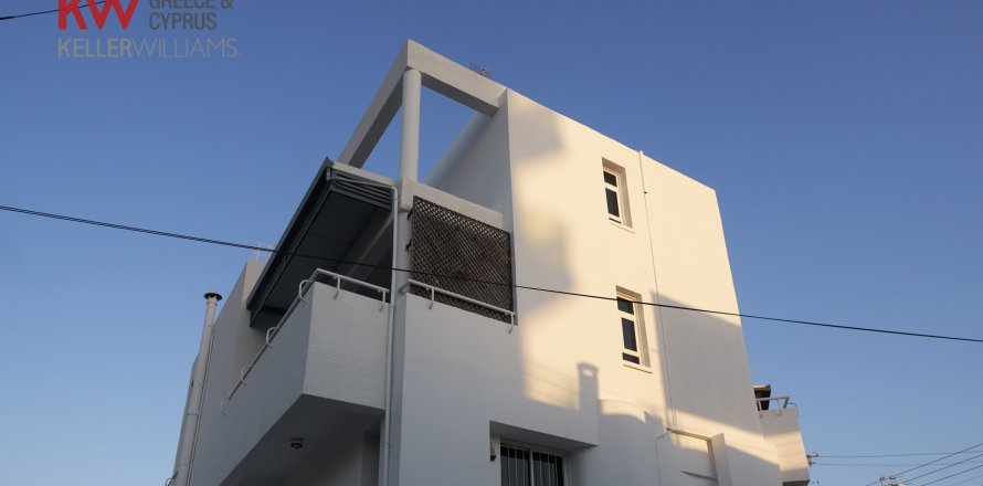 3 bedrooms Duplex in Larnaca, Larnaka,  No. 39977