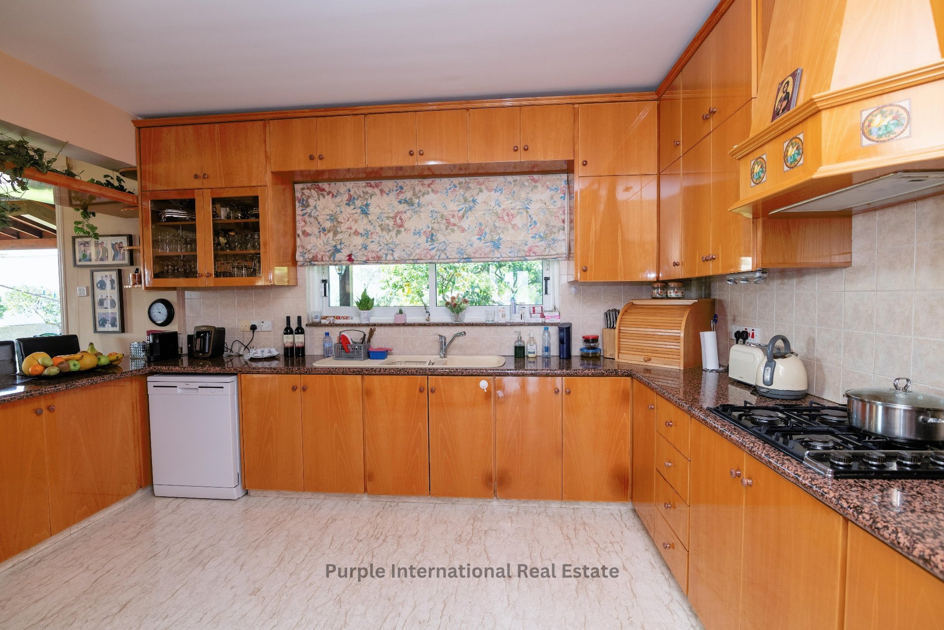 4 bedrooms Villa in Paralimni, Ammochostos, Cyprus No. 36246