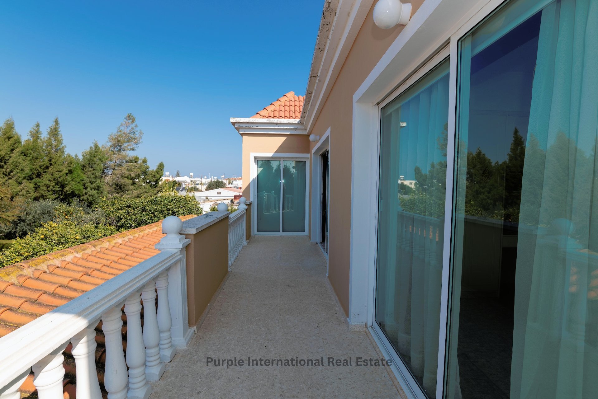 4 bedrooms Villa in Paralimni, Ammochostos, Cyprus No. 36246