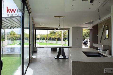 4 bedrooms Villa in Paralimni, Ammochostos,  No. 40489 2