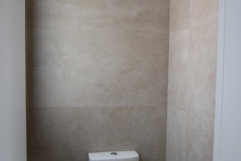 4 bedrooms Villa in Paralimni, Ammochostos,  No. 40489 12