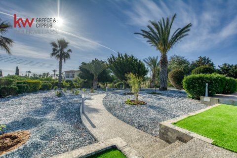4 bedrooms Villa in Paralimni, Ammochostos,  No. 40492 5