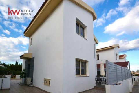 3 bedrooms Townhouse in Paralimni, Ammochostos, No. 40490 3