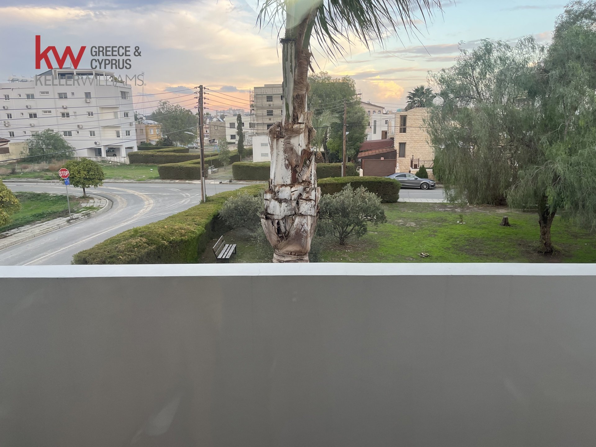 4 bedrooms Villa in Larnaca, Larnaka, Cyprus No. 40493