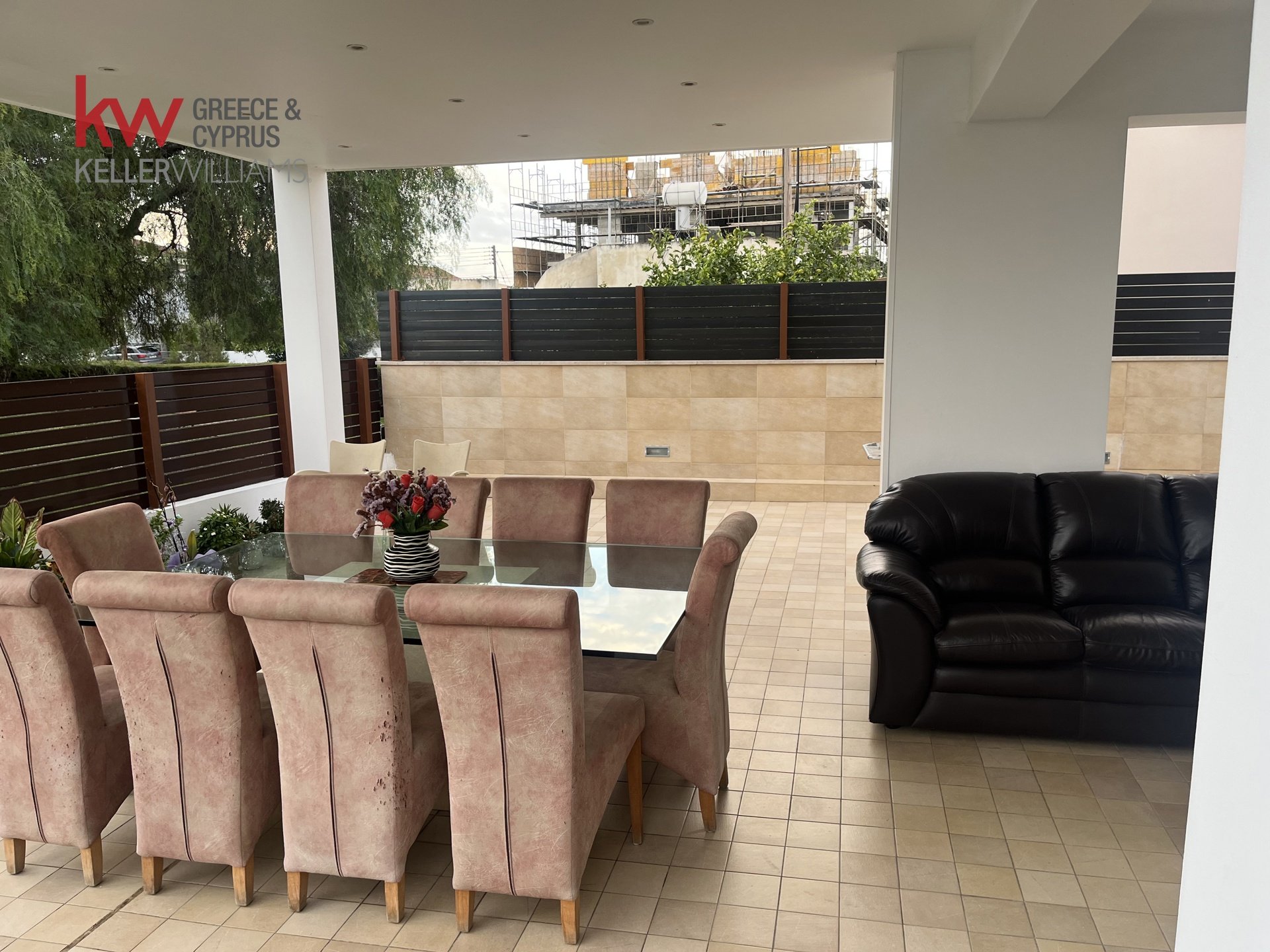 4 bedrooms Villa in Larnaca, Larnaka, Cyprus No. 40493