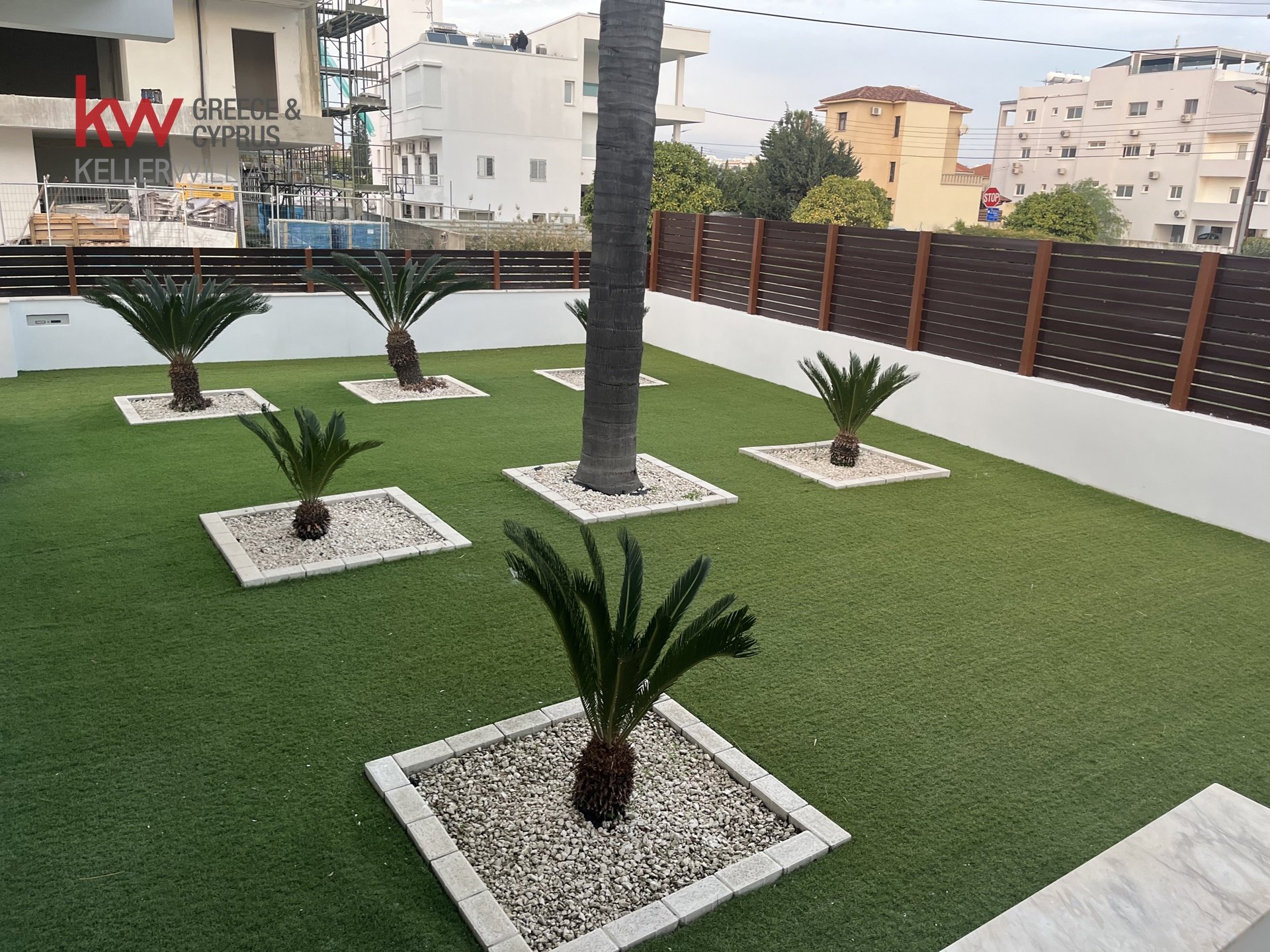 4 bedrooms Villa in Larnaca, Larnaka, Cyprus No. 40493