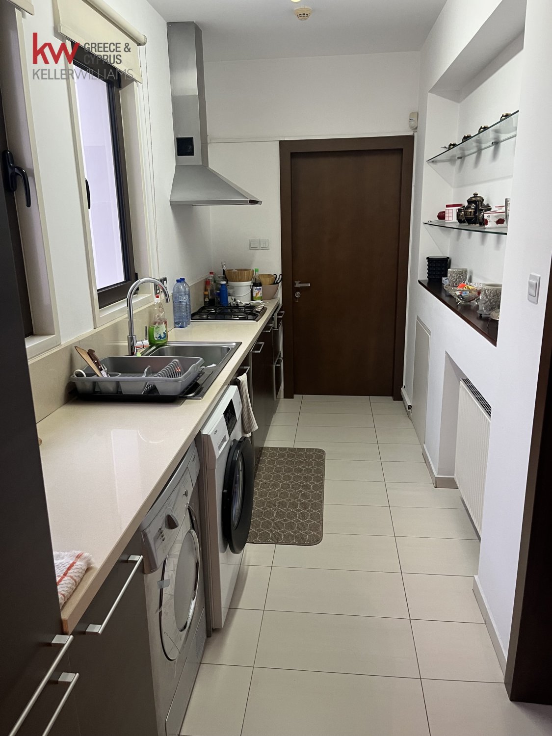 4 bedrooms Villa in Larnaca, Larnaka, Cyprus No. 40493