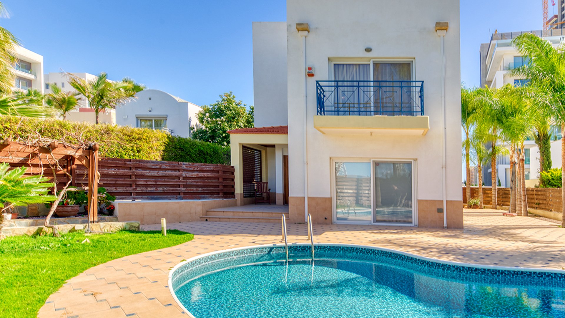 3 bedrooms Villa in Agios Tychonas, Limassol, Cyprus No. 30815