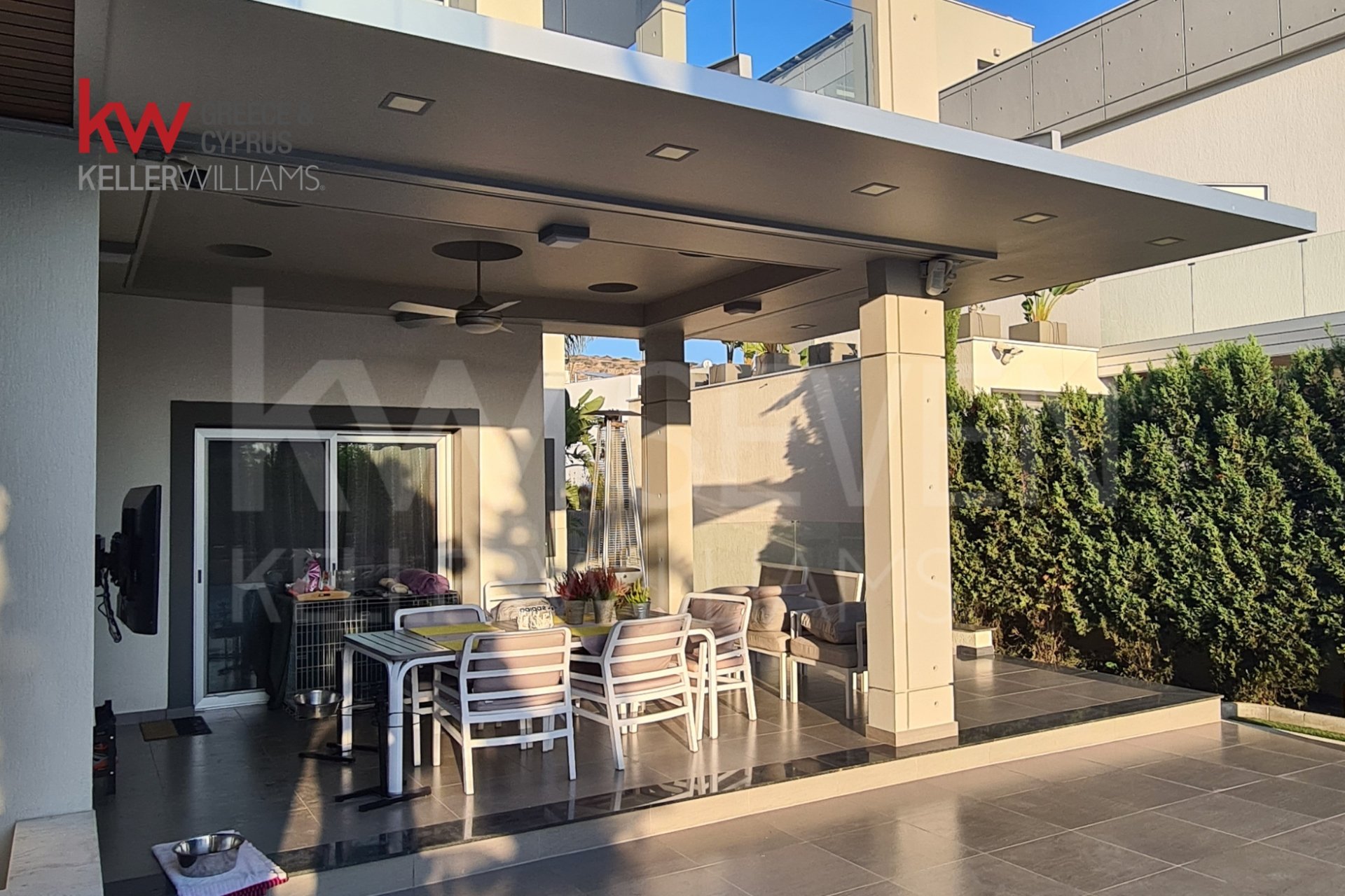 4 bedrooms Villa in Agios Tychonas, Limassol, Cyprus No. 40228