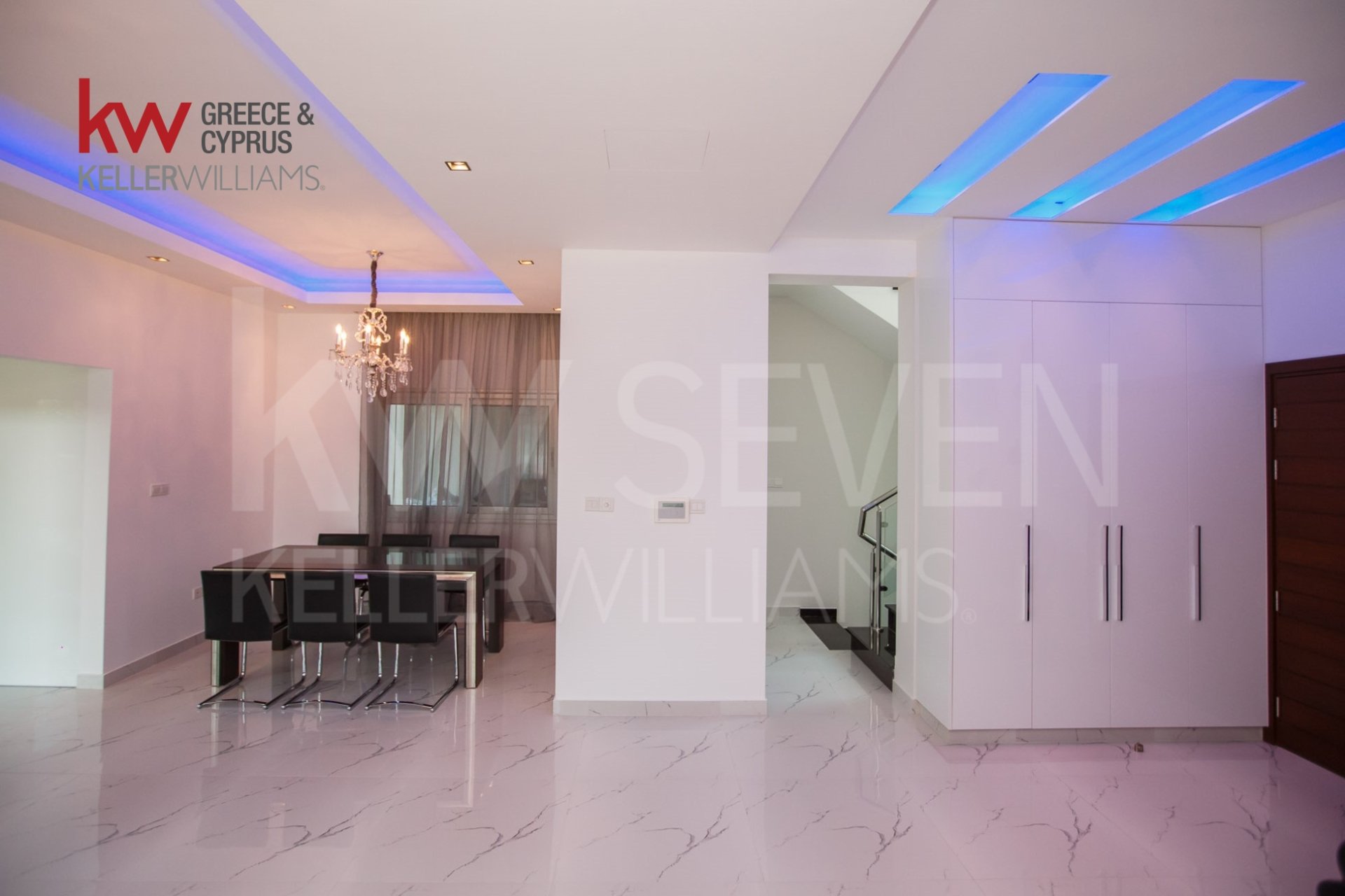 4 bedrooms Villa in Agios Tychonas, Limassol, Cyprus No. 40228