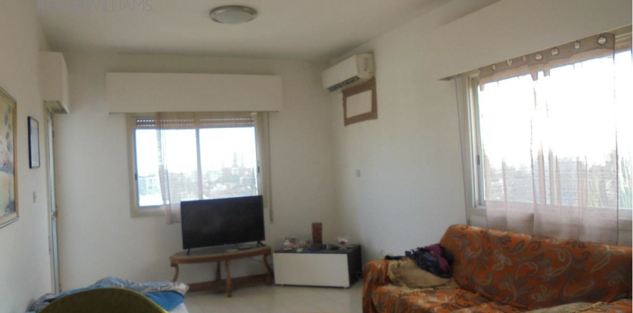 3 bedrooms Apartment in Limassol,  No. 40230