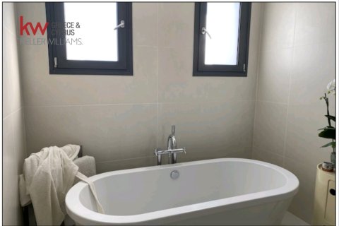 3 chambres Appartement à Strovolos, Nicosia,  No. 40232 8