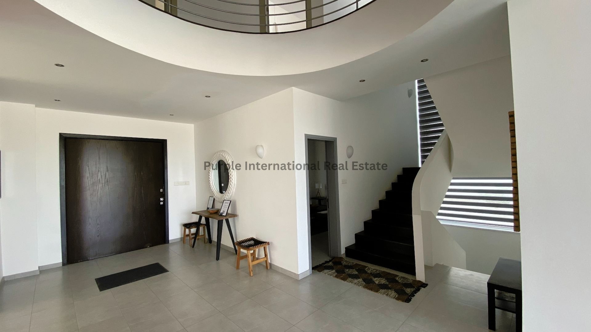 5 bedrooms Villa in Aradippou, Larnaka, Cyprus No. 35180