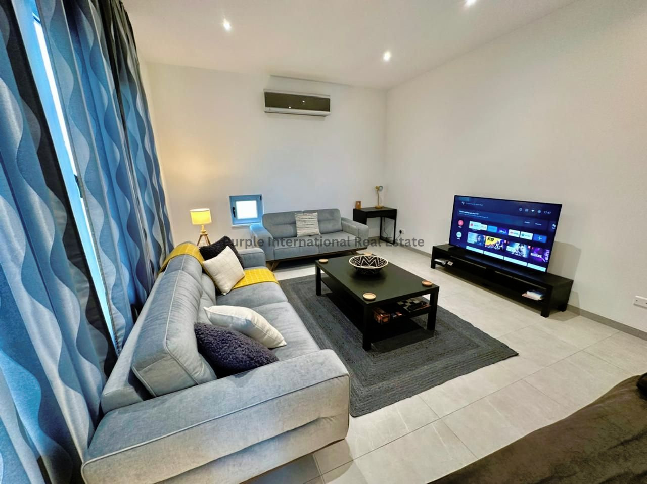 5 bedrooms Villa in Aradippou, Larnaka, Cyprus No. 35180
