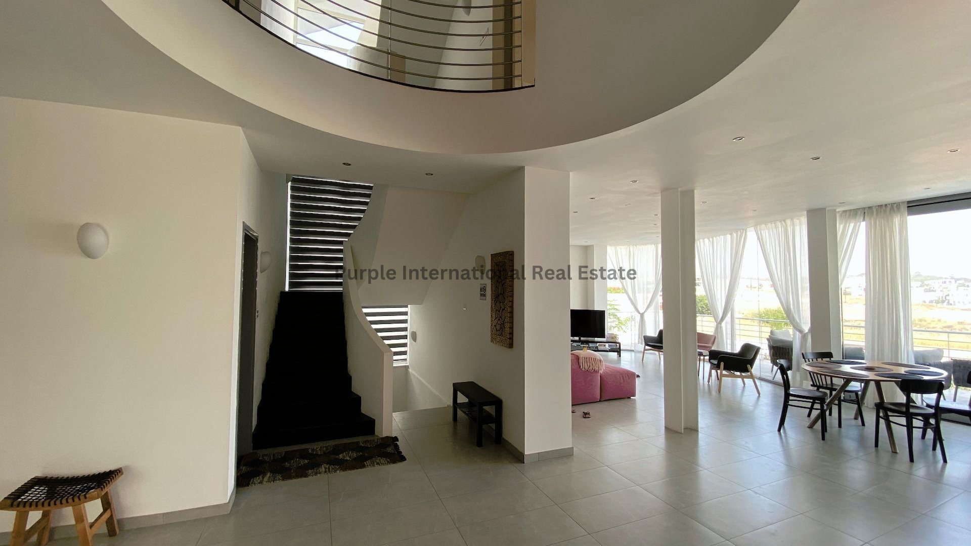 5 bedrooms Villa in Aradippou, Larnaka, Cyprus No. 35180