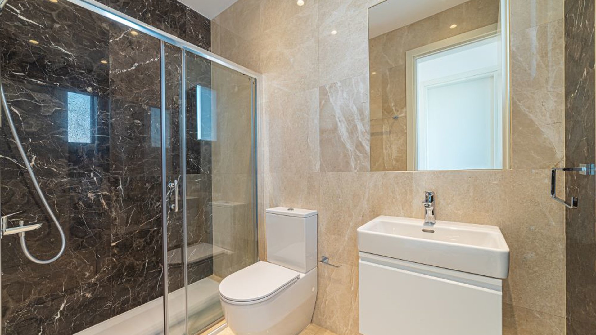 4 bedrooms Apartment in Papas, Limassol, Cyprus No. 30839