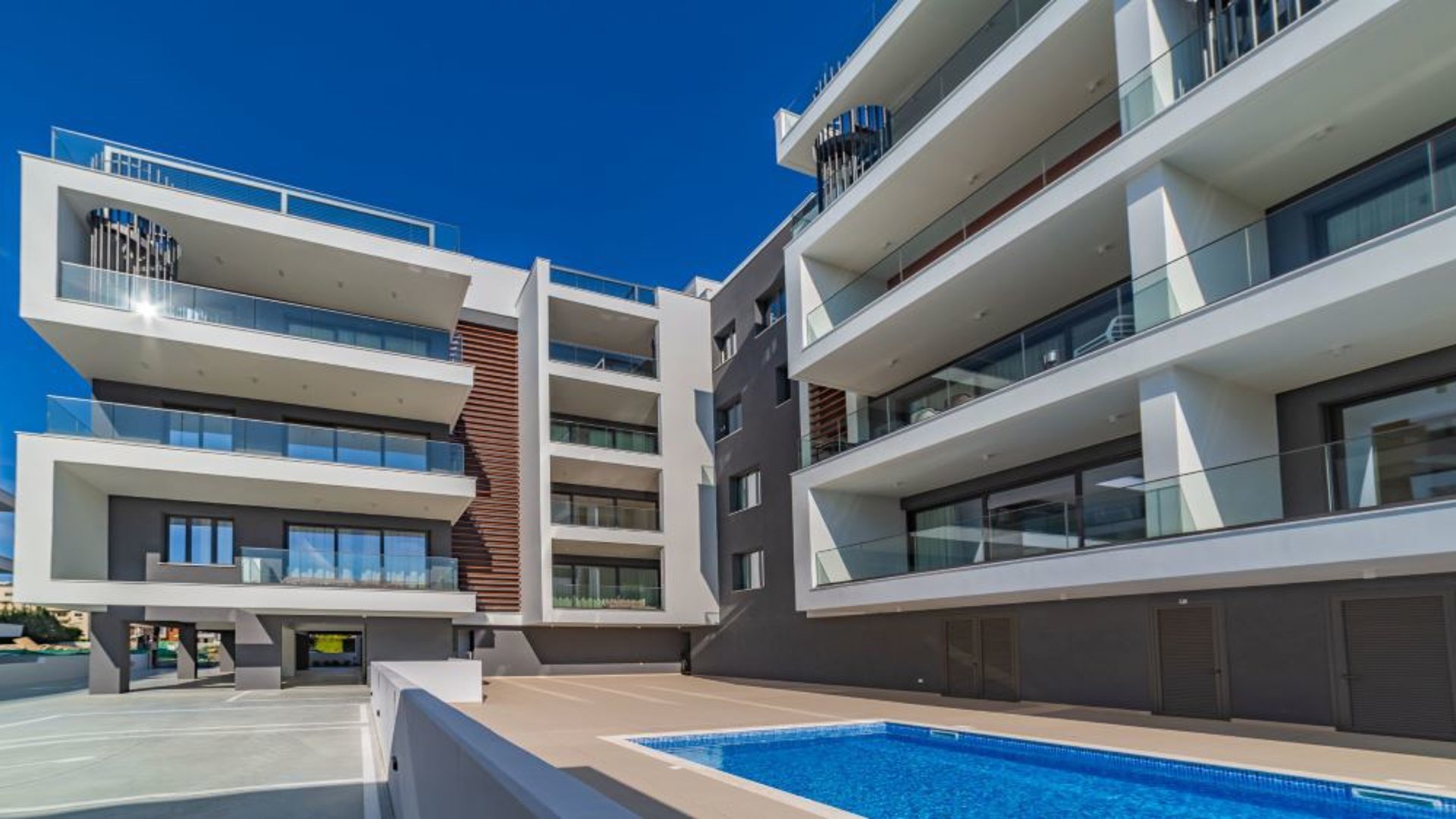 4 bedrooms Apartment in Papas, Limassol, Cyprus No. 30839