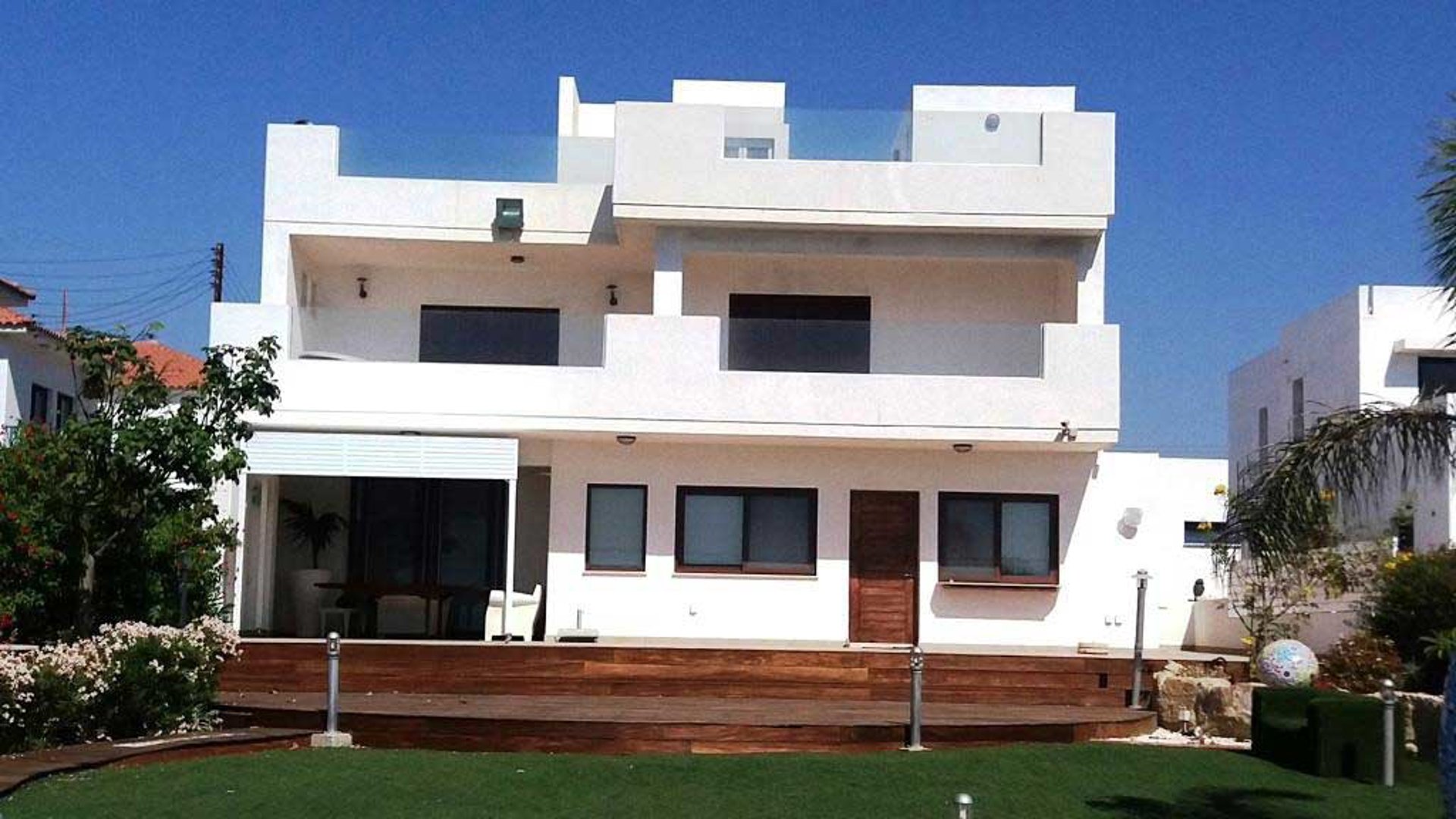 4 bedrooms Villa in Zygi, Larnaka, Cyprus No. 25663