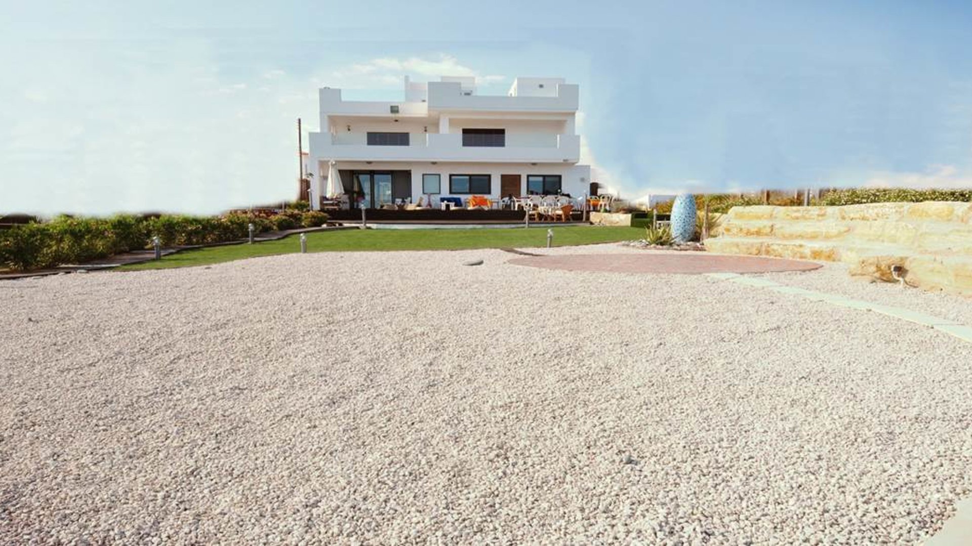 4 bedrooms Villa in Zygi, Larnaka, Cyprus No. 25663