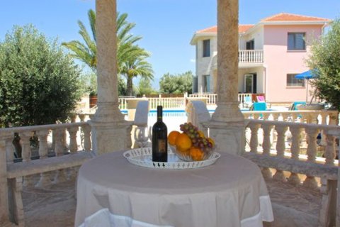4 bedrooms Villa in Polis, Paphos, Cyprus No. 25667