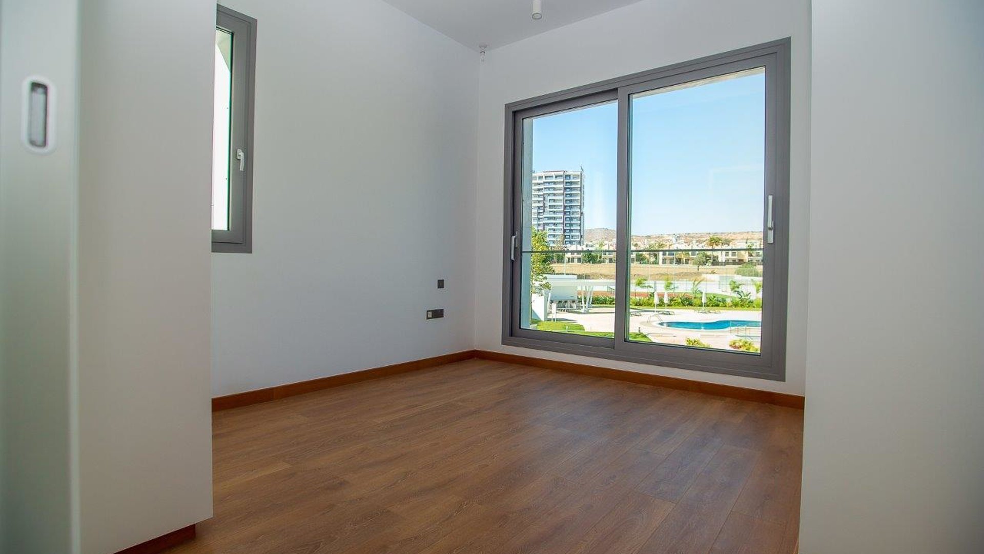 2 chambres Appartement à Agios Tychonas, Limassol, Chypre No. 25666