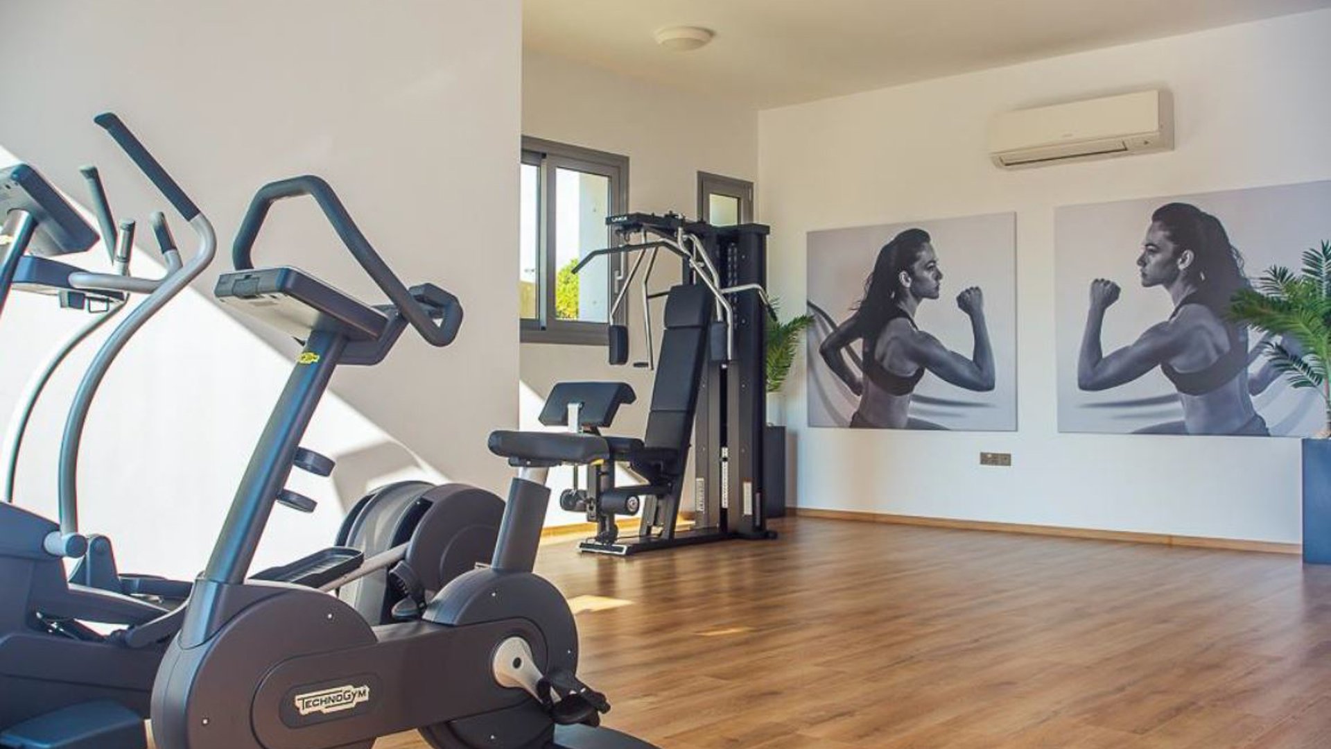 2 chambres Appartement à Agios Tychonas, Limassol, Chypre No. 25666