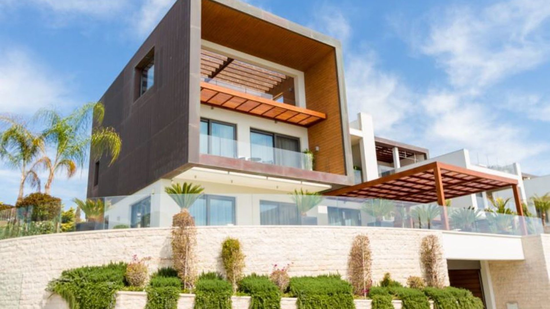 4 bedrooms Villa in Limassol, Cyprus No. 25665