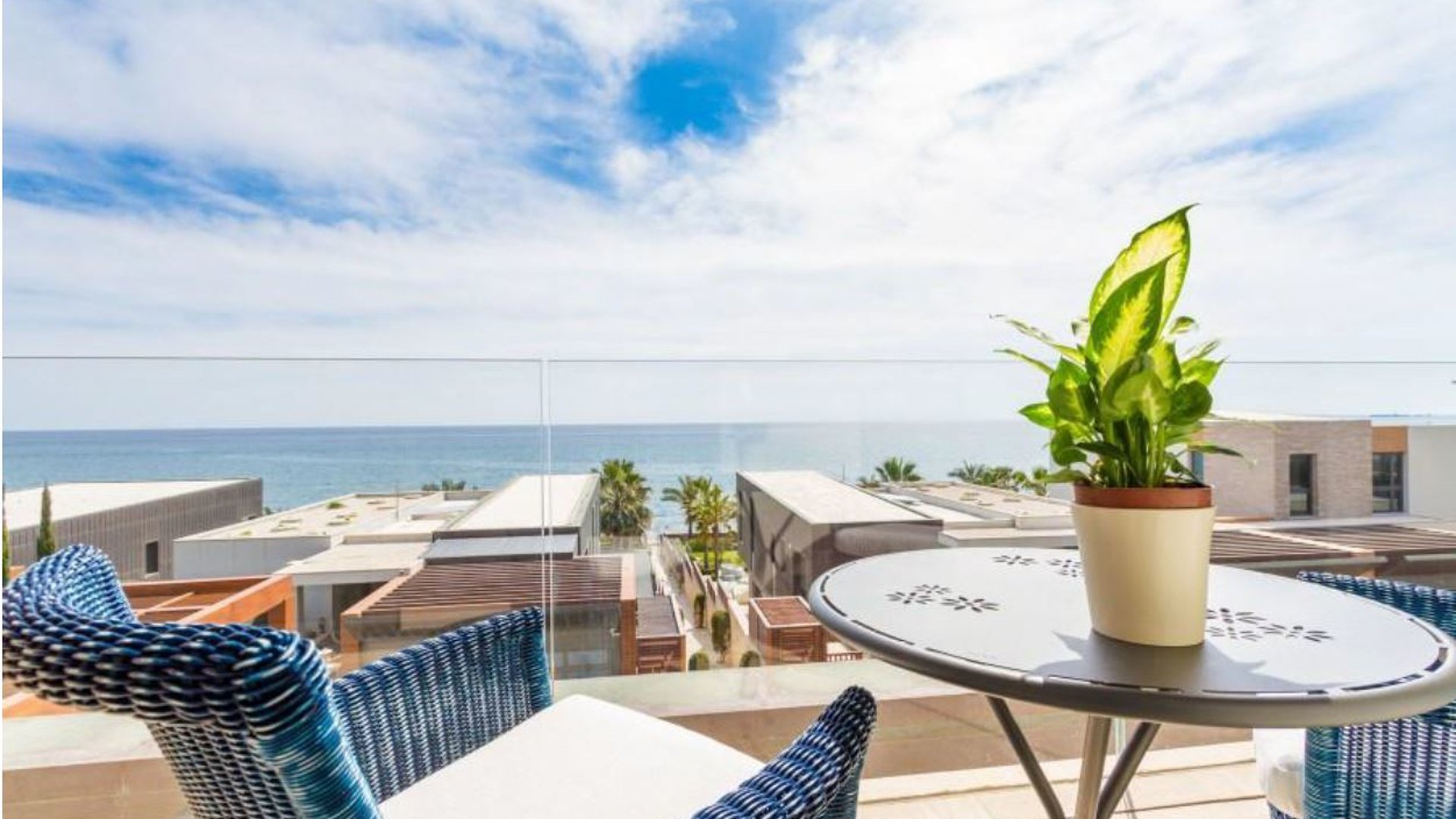 4 bedrooms Villa in Limassol, Cyprus No. 25665