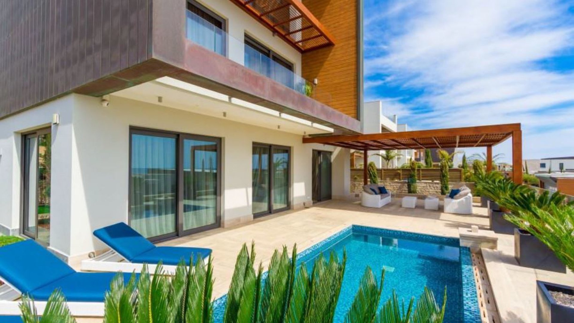 4 bedrooms Villa in Limassol, Cyprus No. 25665