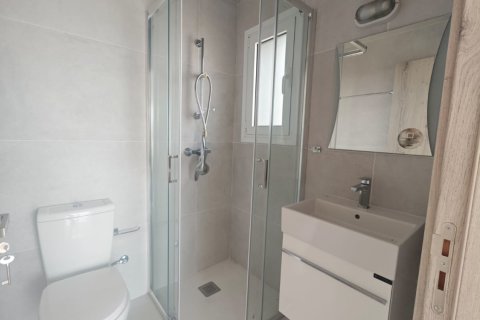 2 dormitorios Apartamento en Larnaka, No. 52285 9