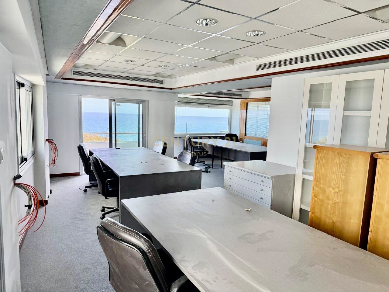 170m2 Office in Limassol, Cyprus No. 55301