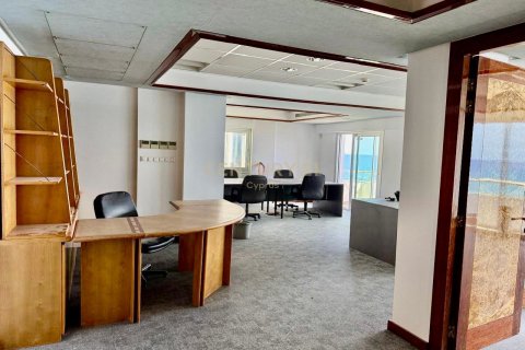 170m2 Oficina en Limassol,  No. 55301 3