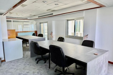 170m2 Oficina en Limassol,  No. 55301 2