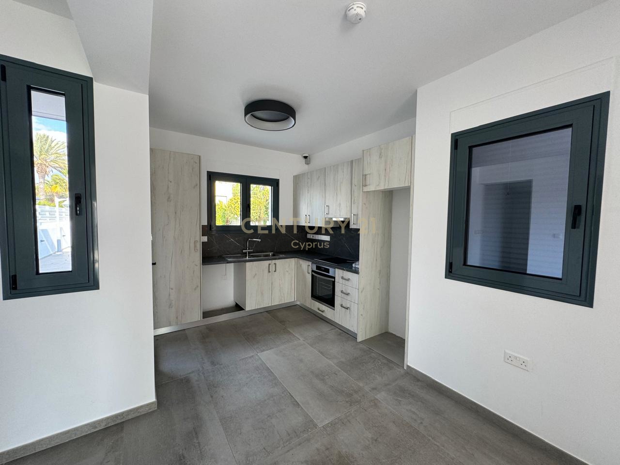 4 chambres Villa à Agios Tychonas, Limassol, Chypre No. 55305