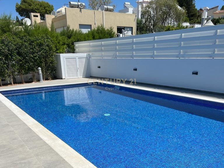 4 chambres Villa à Agios Tychonas, Limassol, Chypre No. 55305
