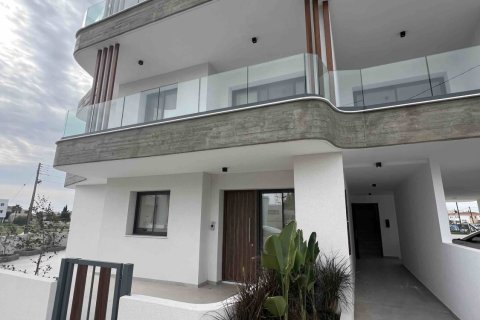 2 bedrooms Apartment in Livadia, Nicosia, No. 39813