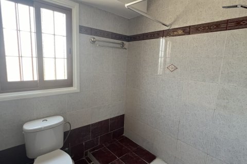 200m2 Office in Larnaca, Larnaka, No. 39810 23