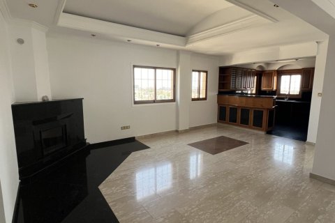 200m2 Office in Larnaca, Larnaka, No. 39810 12