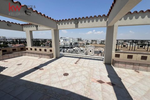 200m2 Office in Larnaca, Larnaka, No. 39810 8