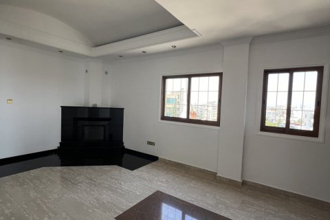 200m2 Office in Larnaca, Larnaka, No. 39810 2