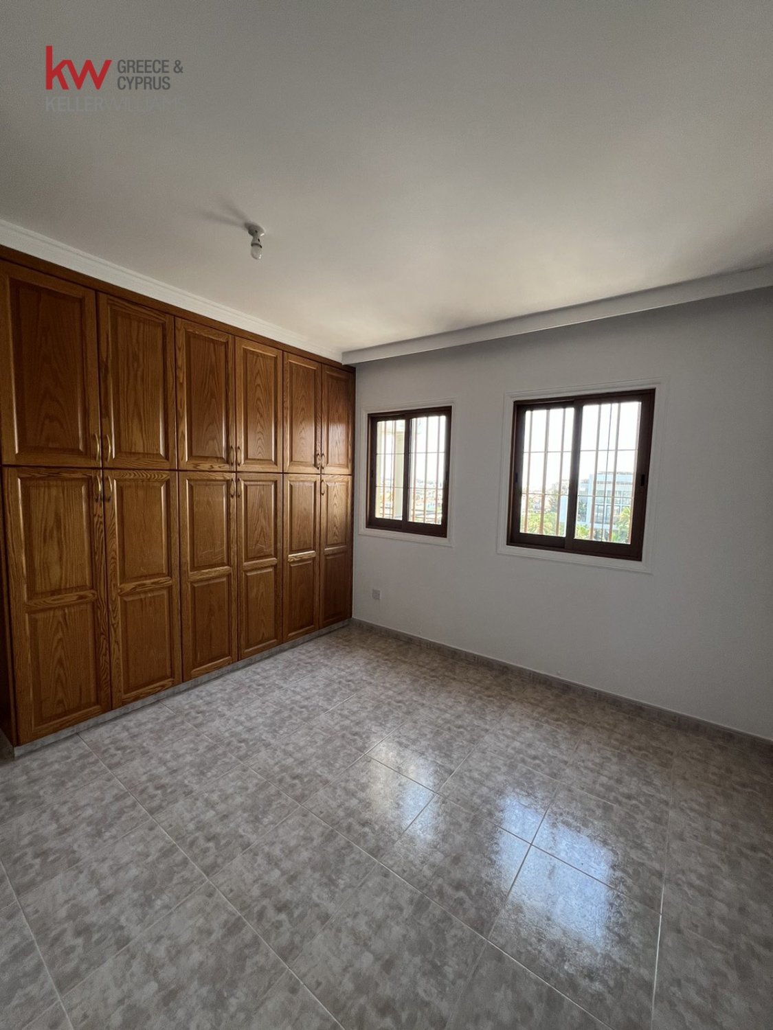 Офис 200м2 в Ларнака, Кипр № 39810