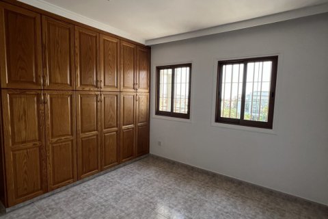 200m2 Office in Larnaca, Larnaka, No. 39810 10