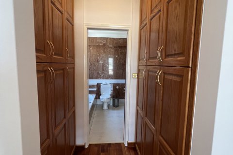 200m2 Office in Larnaca, Larnaka, No. 39810 22