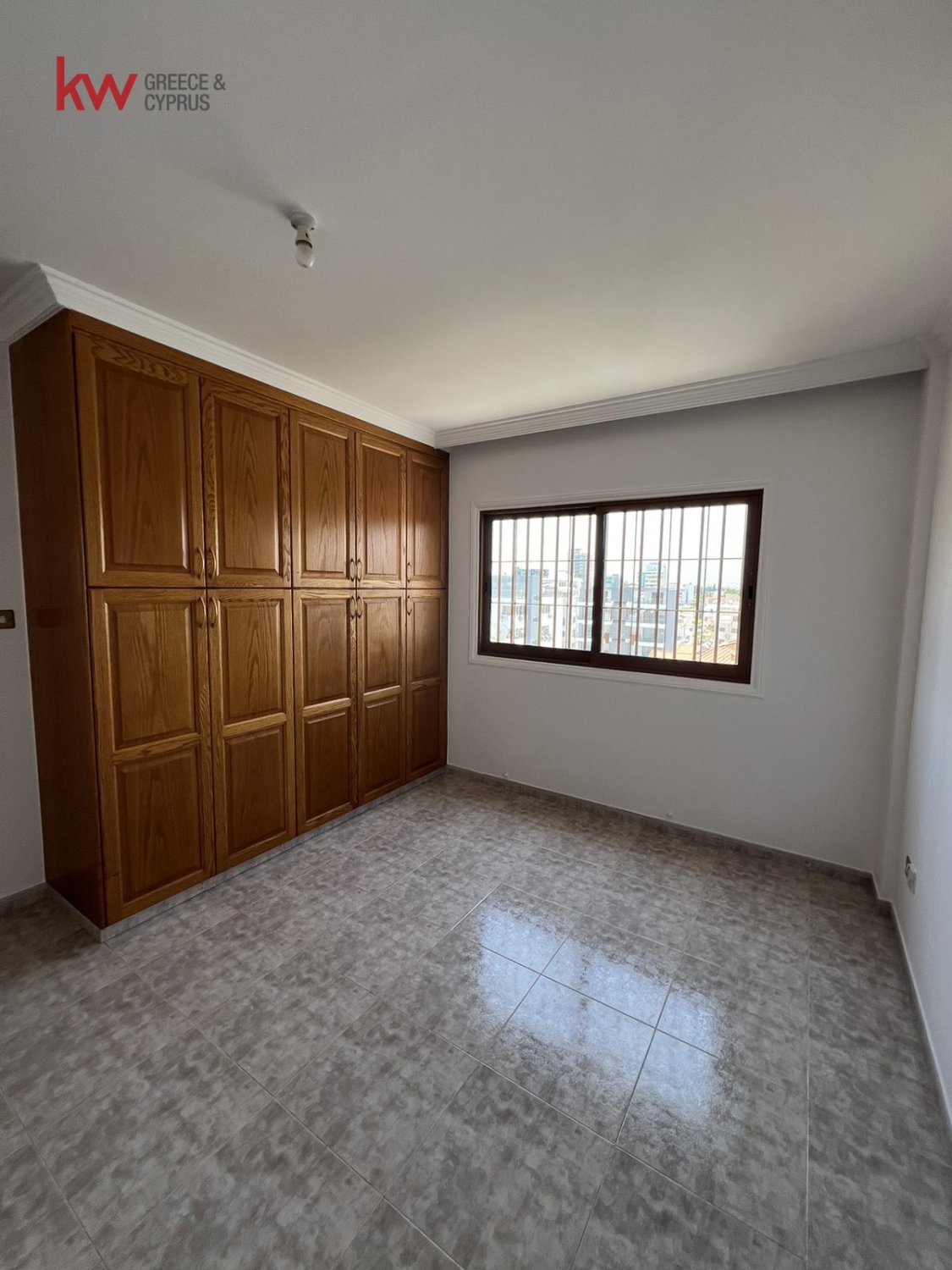 Офис 200м2 в Ларнака, Кипр № 39810