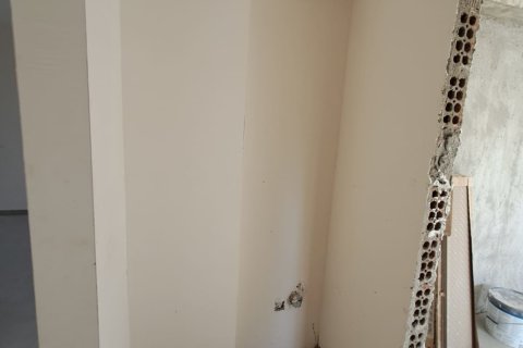 2 bedrooms Apartment in Larnaka,  No. 39900 8