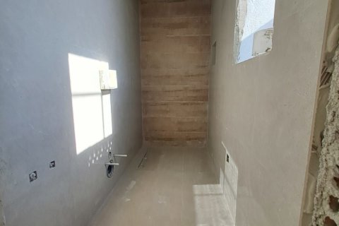 2 bedrooms Apartment in Larnaka,  No. 39900 5