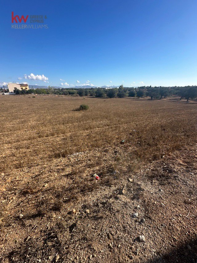 4598m2 Land in Kokkinotrimithia, Nicosia, Cyprus No. 39902