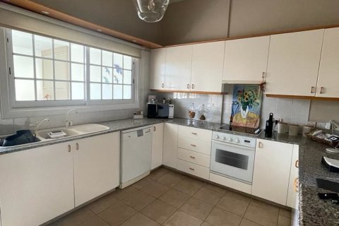 4 bedrooms Townhouse in Larnaca, Larnaka,  No. 39904 15