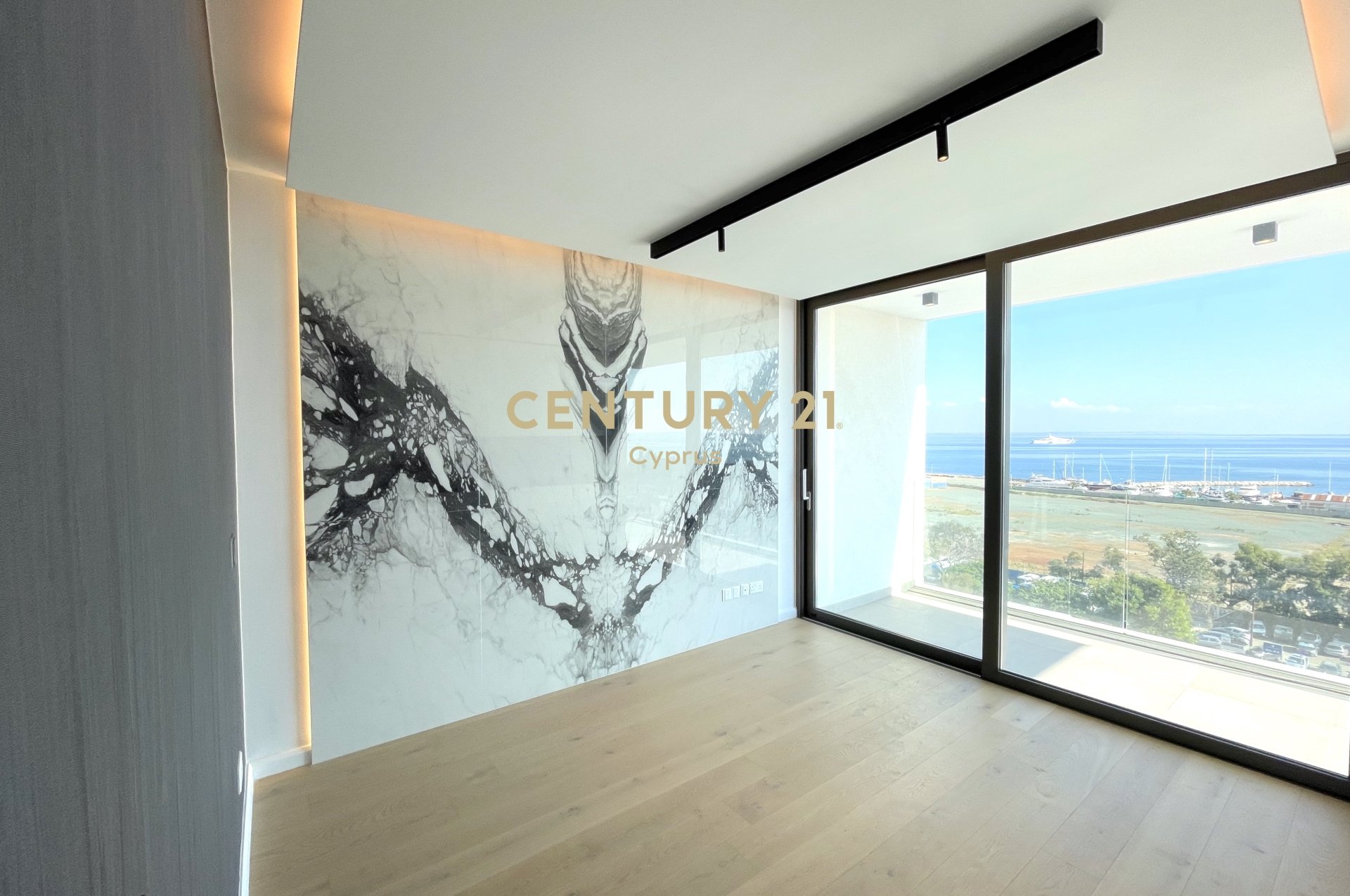 3 bedrooms Apartment in Larnaca, Larnaka, Cyprus No. 54408
