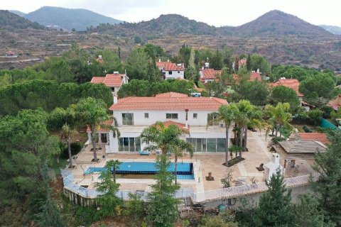 5 bedrooms Villa in Kalo Chorio, Limassol,  No. 45277